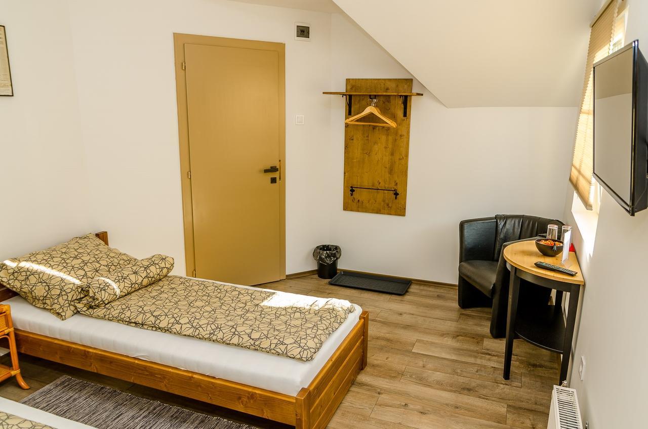 ארד Parkland Inn מראה חיצוני תמונה